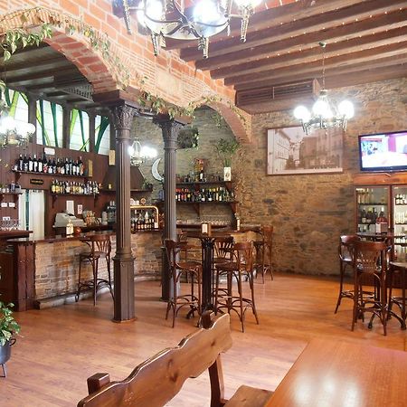Hostal Virgen De La Encina Ponferrada Dış mekan fotoğraf