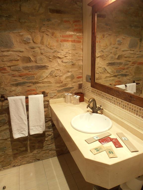 Hostal Virgen De La Encina Ponferrada Oda fotoğraf