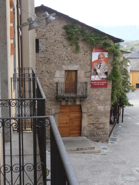 Hostal Virgen De La Encina Ponferrada Oda fotoğraf