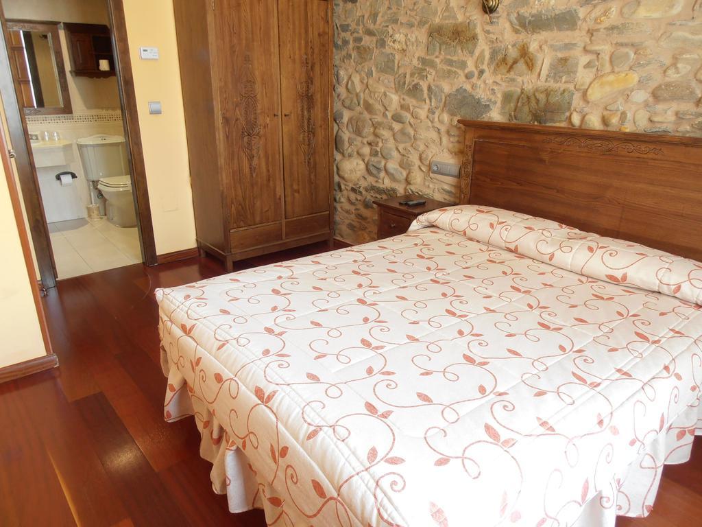 Hostal Virgen De La Encina Ponferrada Oda fotoğraf
