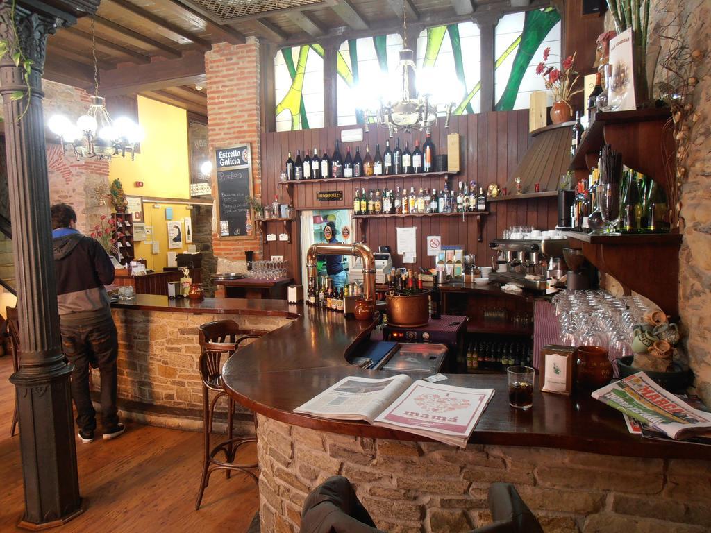 Hostal Virgen De La Encina Ponferrada Dış mekan fotoğraf
